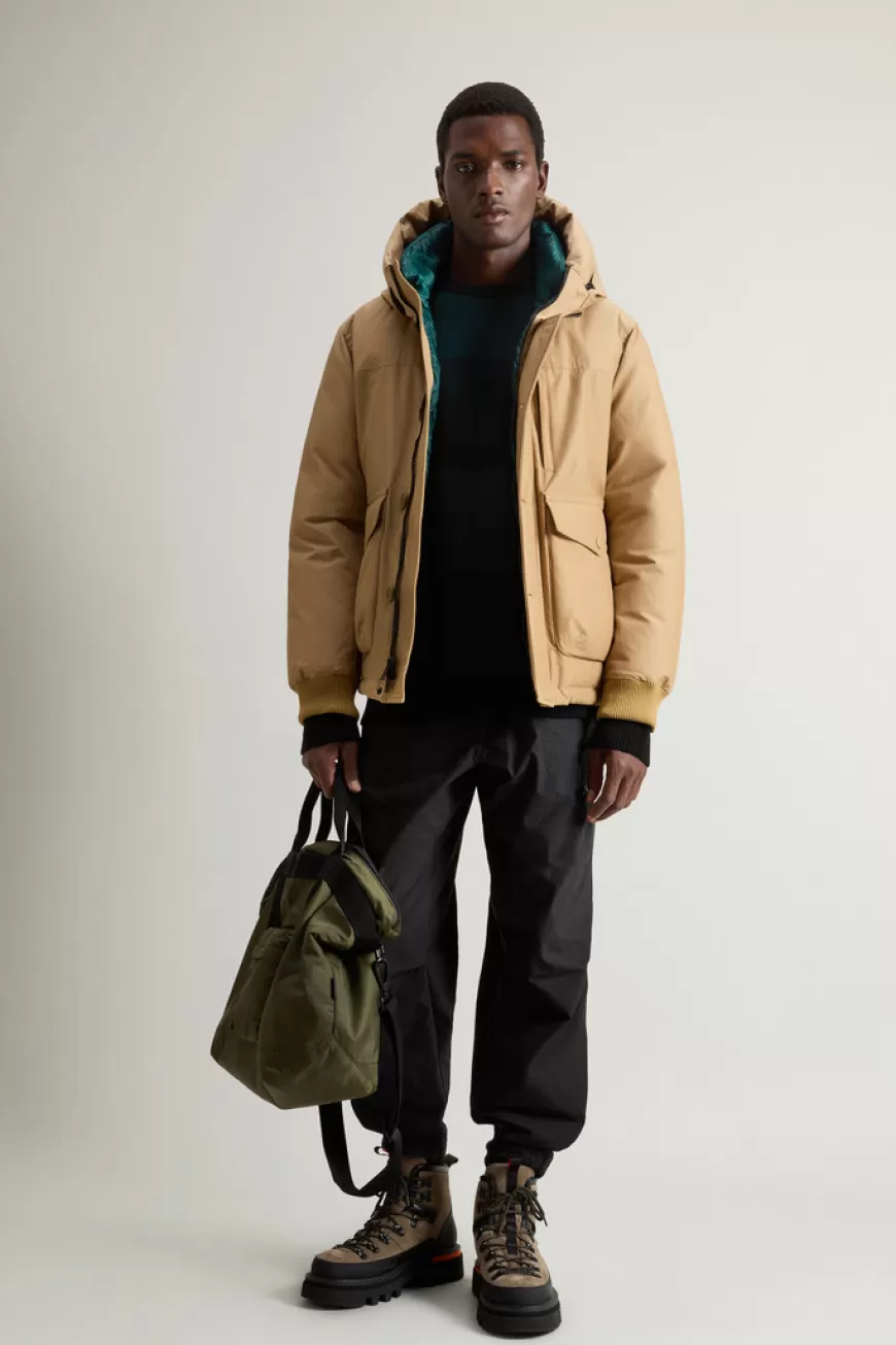 Bomberjacke aus Ramar Cloth mit Kapuze>Woolrich Discount