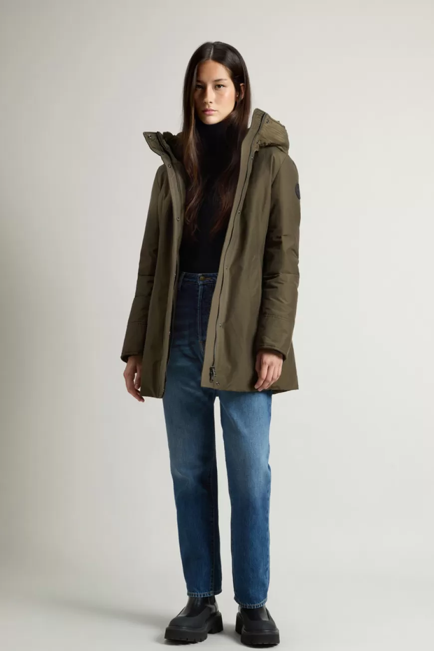 Boulder Parka mit Kapuze und abnehmbarem Pelzimitat-Besatz aus Ramar Cloth>Woolrich Cheap