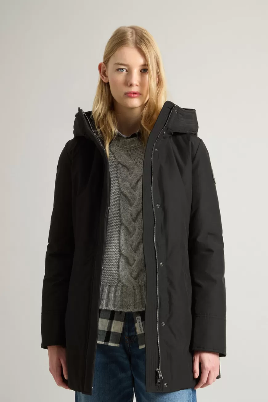 Boulder Parka mit Kapuze und abnehmbarem Pelzimitat-Besatz aus Ramar Cloth>Woolrich Fashion