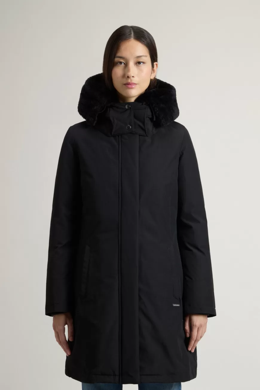Bow Bridge Parka aus Ramar Cloth mit Pelzimitat>Woolrich Fashion
