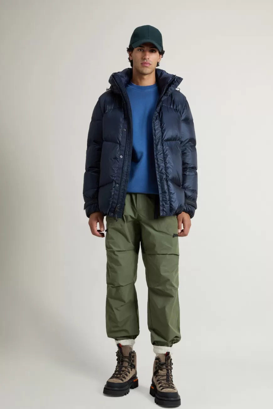 Daunenjacke aus recyceltem Pertex Quantum Nylon mit Kapuze>Woolrich Shop