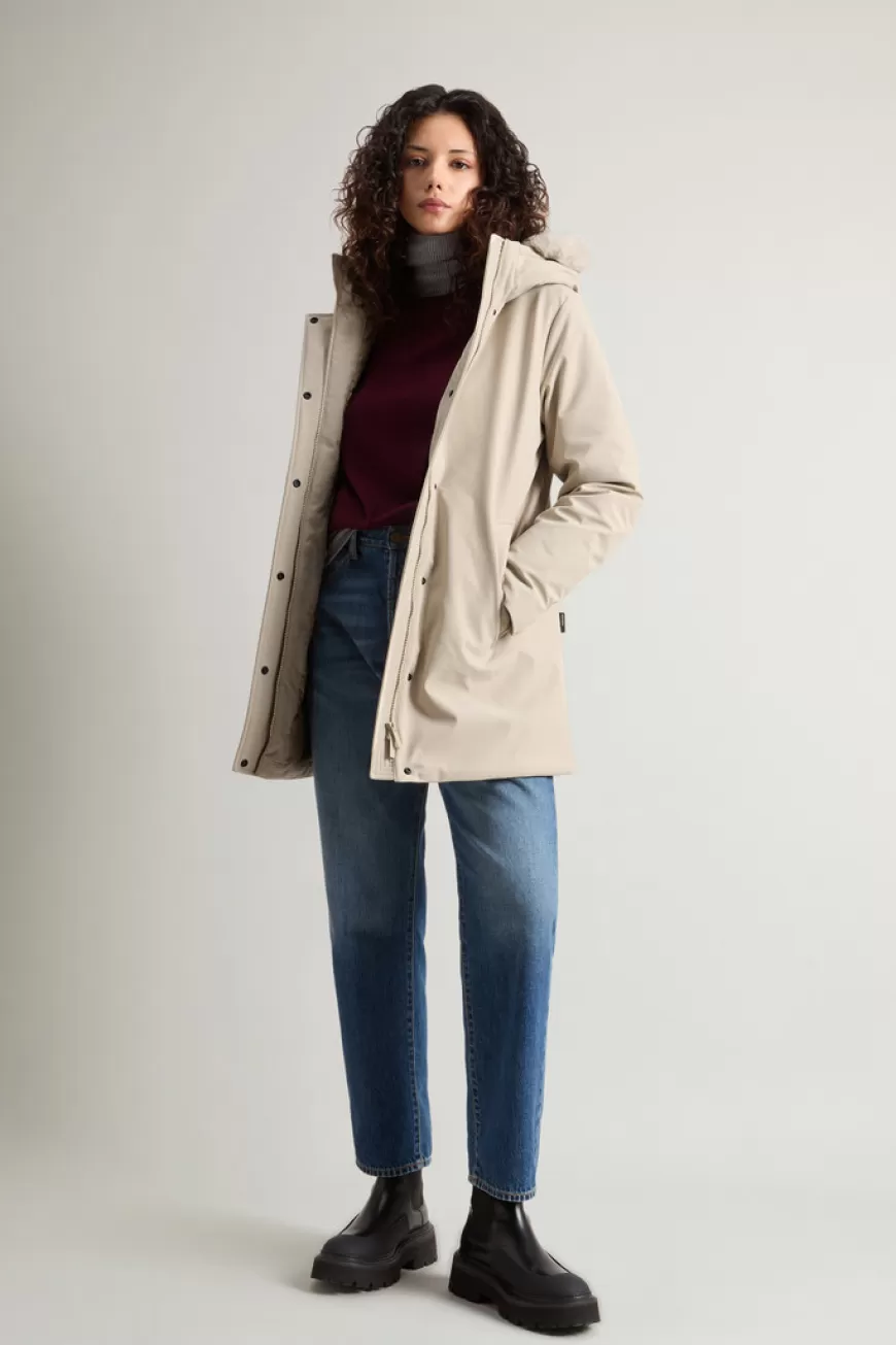 Firth Parka aus Tech Softshell mit abnehmbarem Kragen aus Pelzimitat>Woolrich Outlet