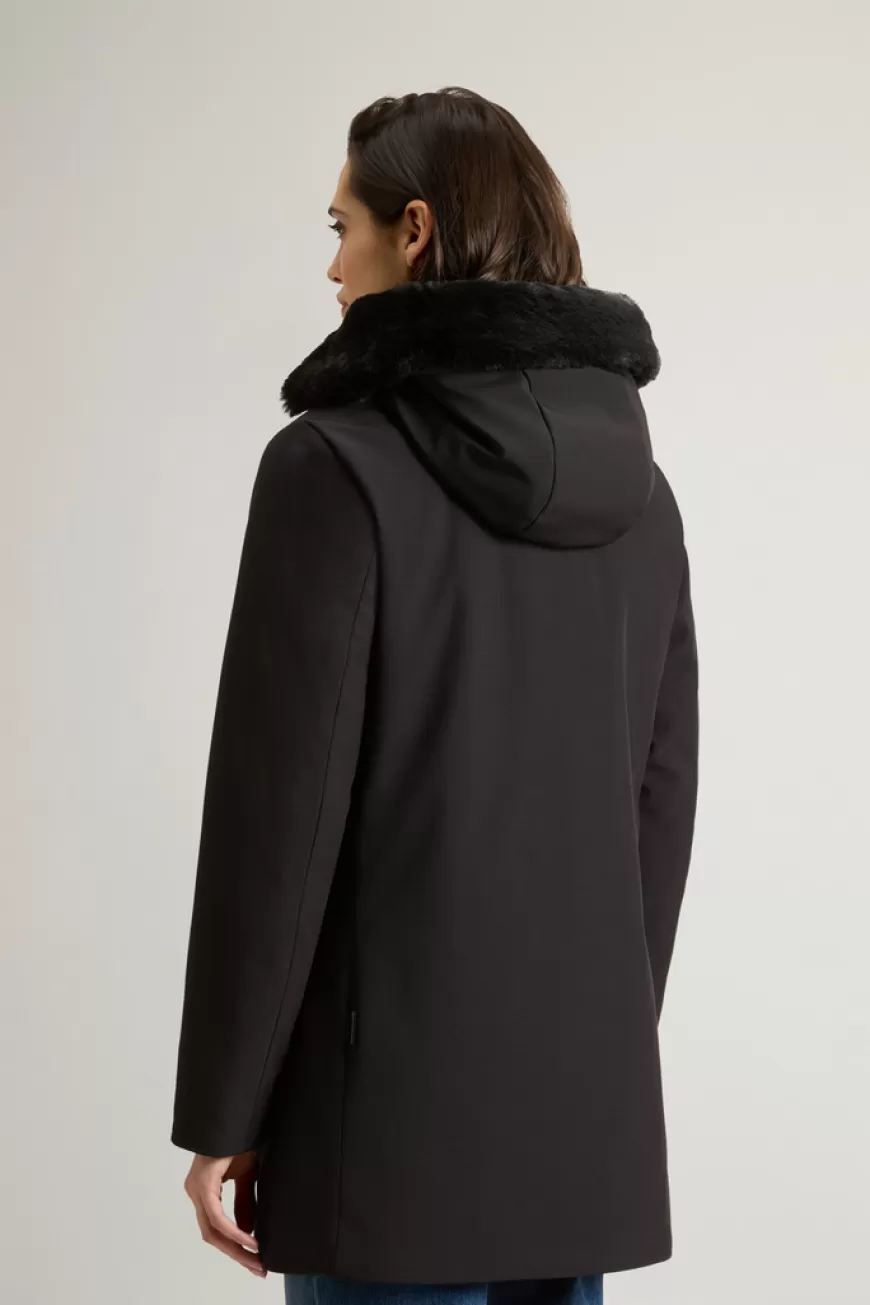 Firth Parka aus Tech Softshell mit abnehmbarem Kragen aus Pelzimitat>Woolrich Sale