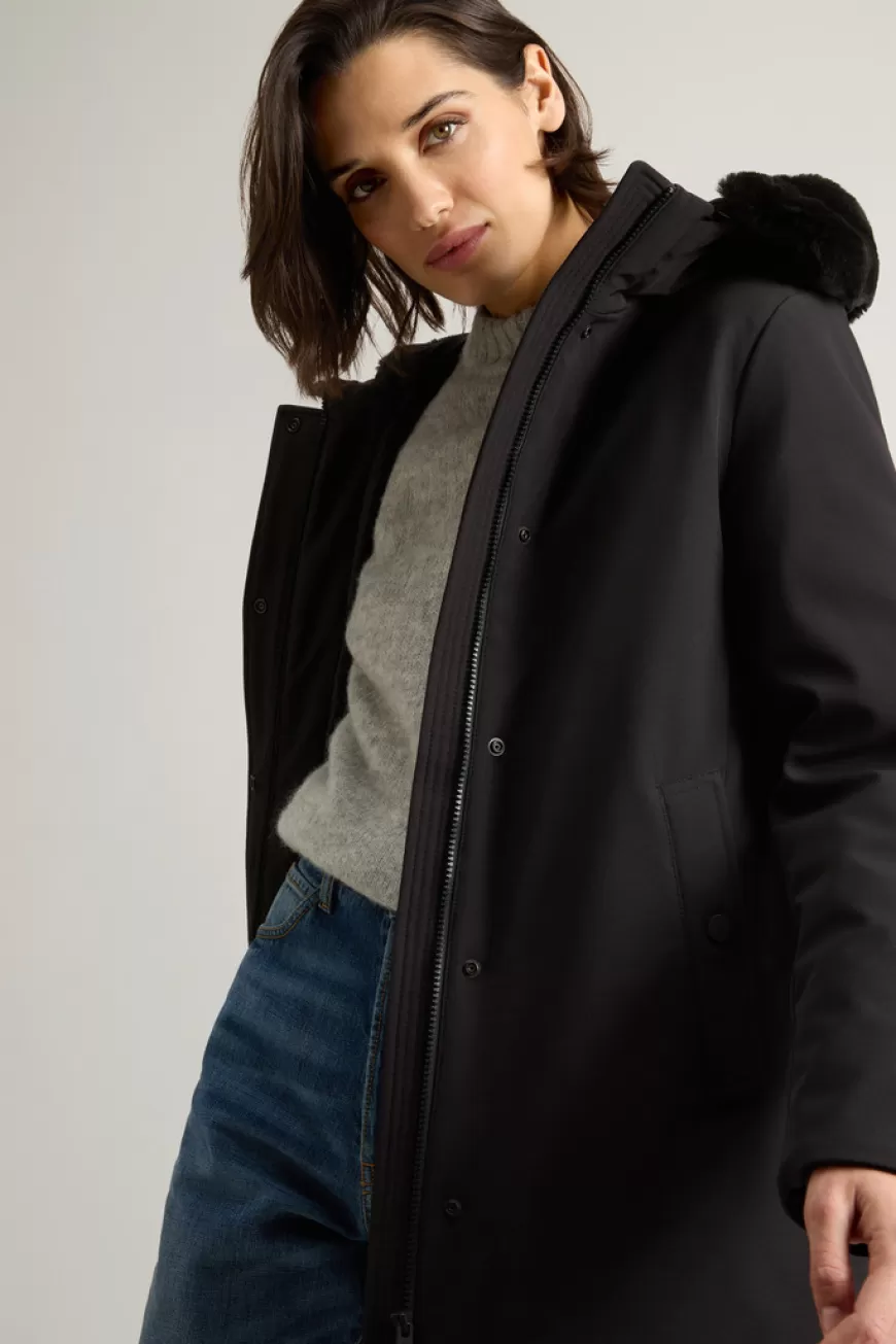 Firth Parka aus Tech Softshell mit abnehmbarem Kragen aus Pelzimitat>Woolrich Sale