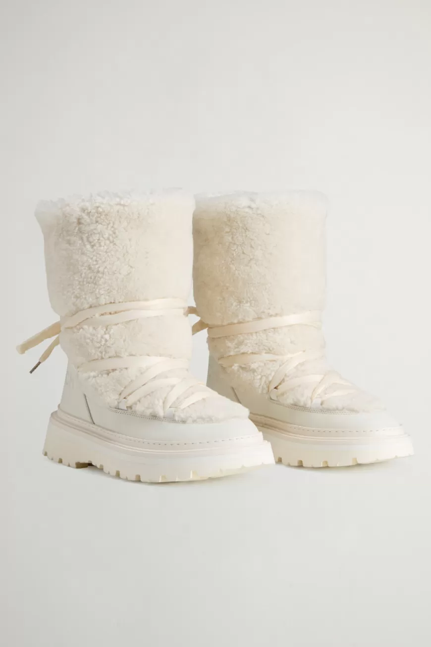Gefütterte Stiefel aus Schafsfell>Woolrich Fashion