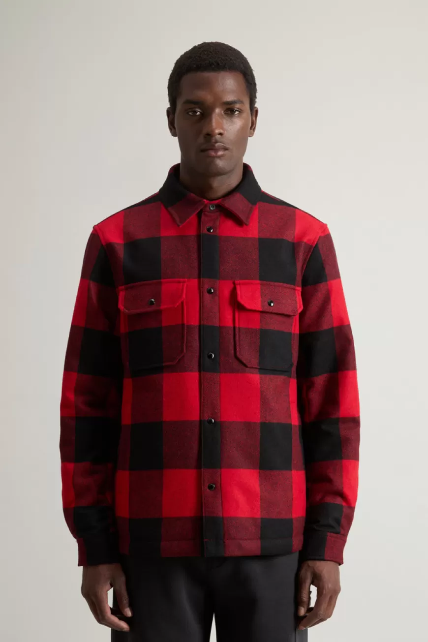 Kariertes, wattiertes Alaskan Overshirt aus italienischer Wollmischung>Woolrich Shop