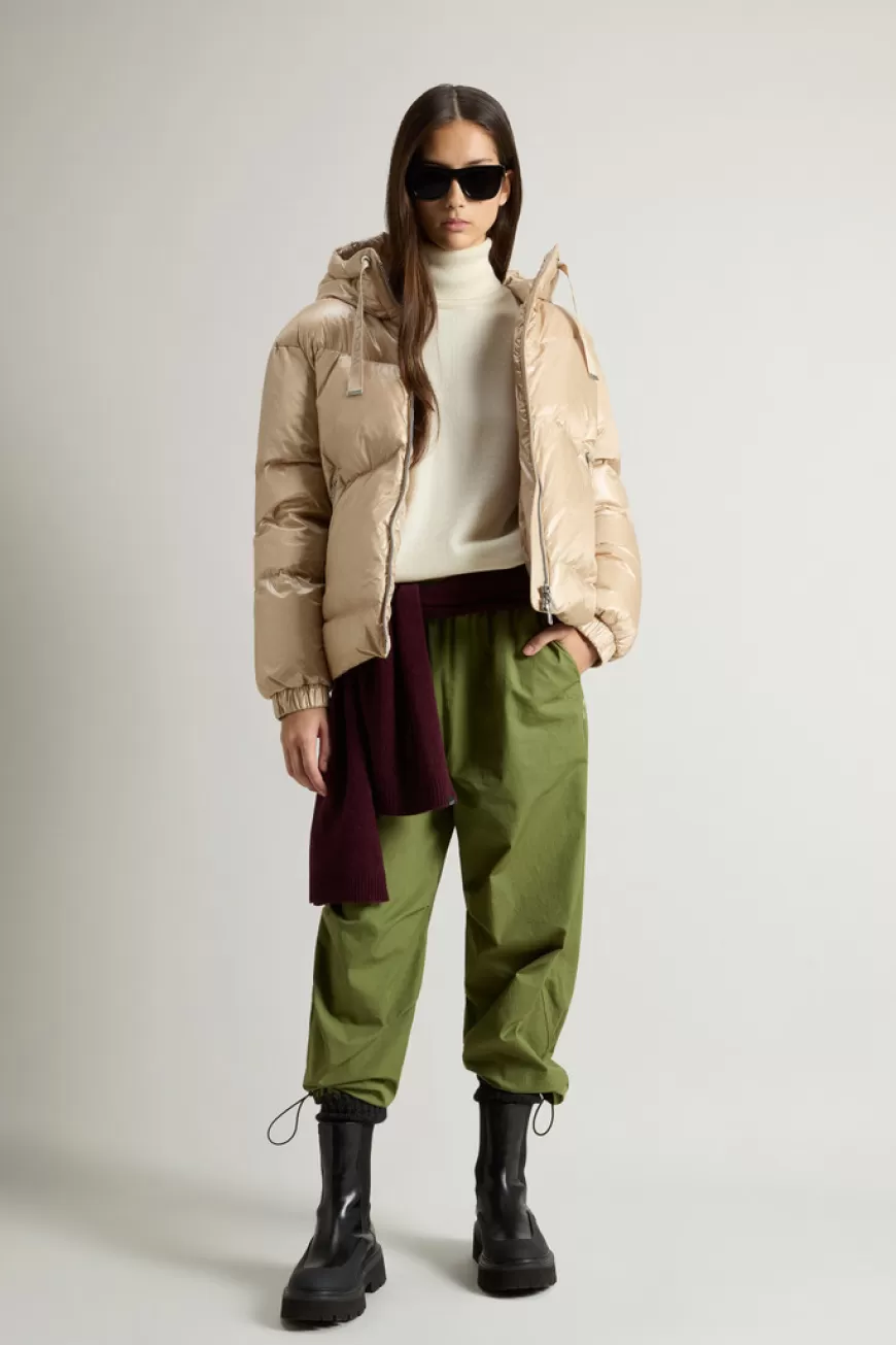 Kurze Aliquippa Daunenjacke aus glänzendem Nylon>Woolrich Cheap