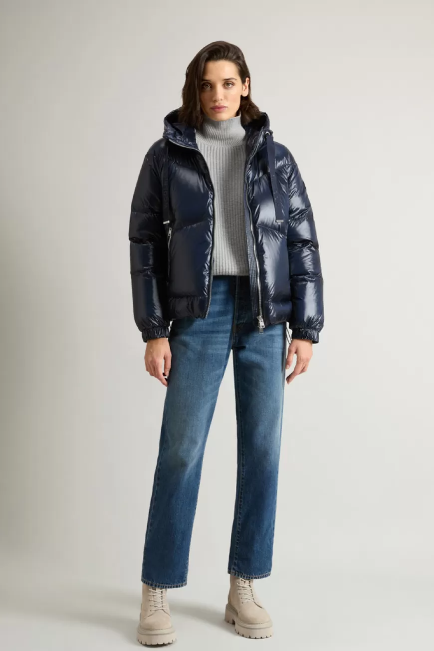 Kurze Aliquippa Daunenjacke aus glänzendem Nylon>Woolrich Flash Sale