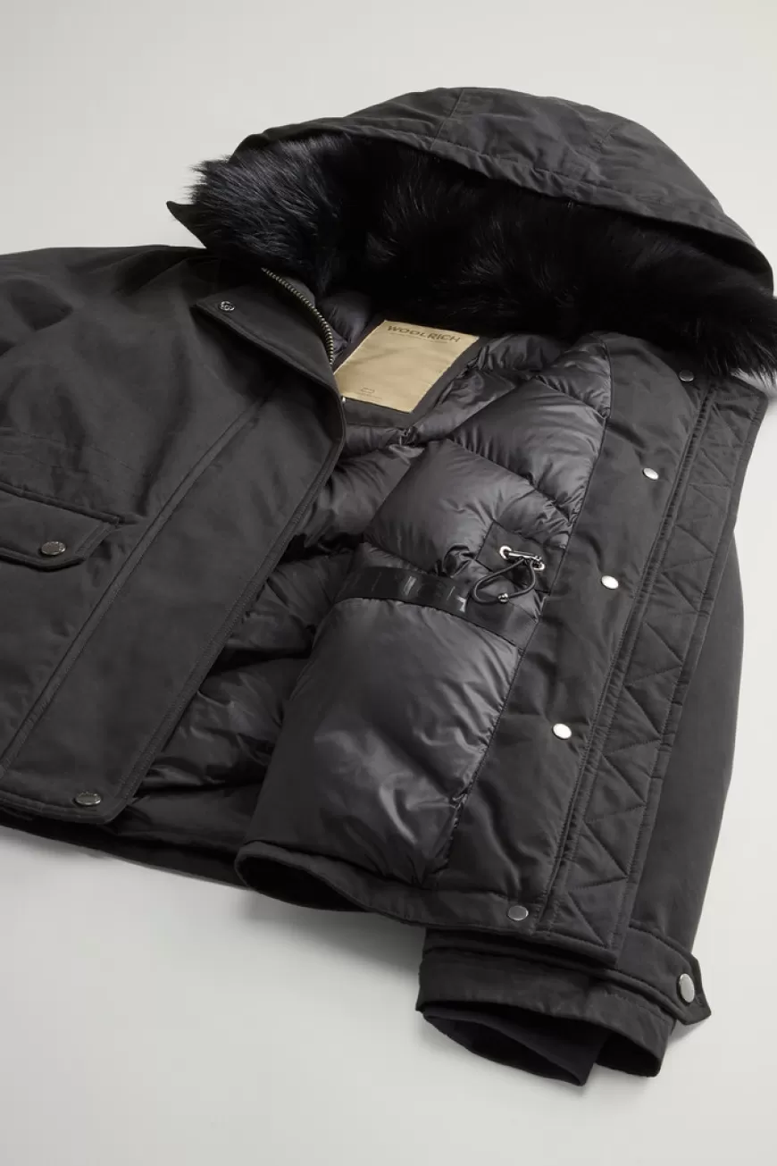 Kurzer Arctic Parka aus Mountain Cloth mit abnehmbarer Kapuze und abnehmbarem Pelz>Woolrich Fashion