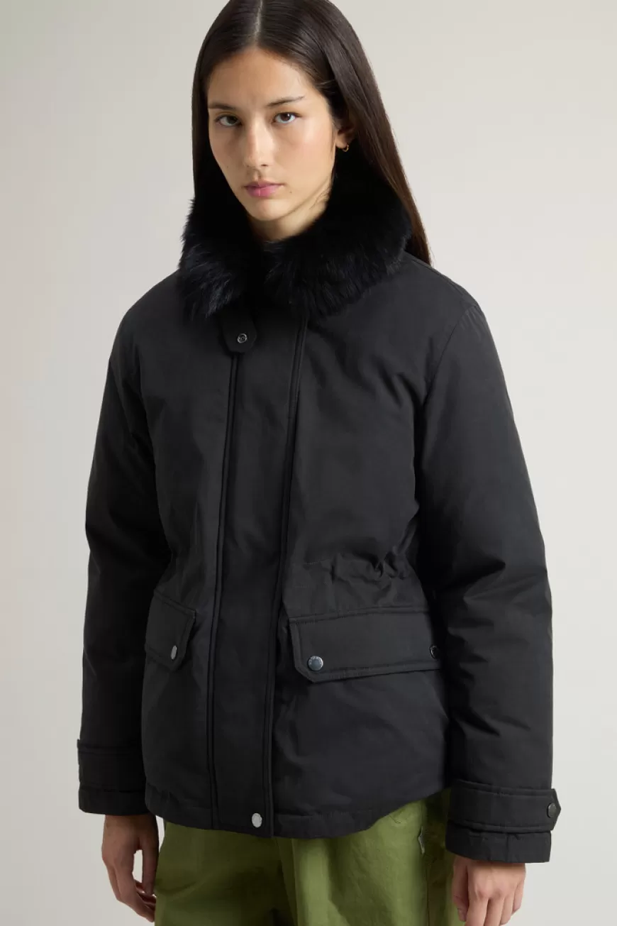 Kurzer Arctic Parka aus Mountain Cloth mit abnehmbarer Kapuze und abnehmbarem Pelz>Woolrich Fashion