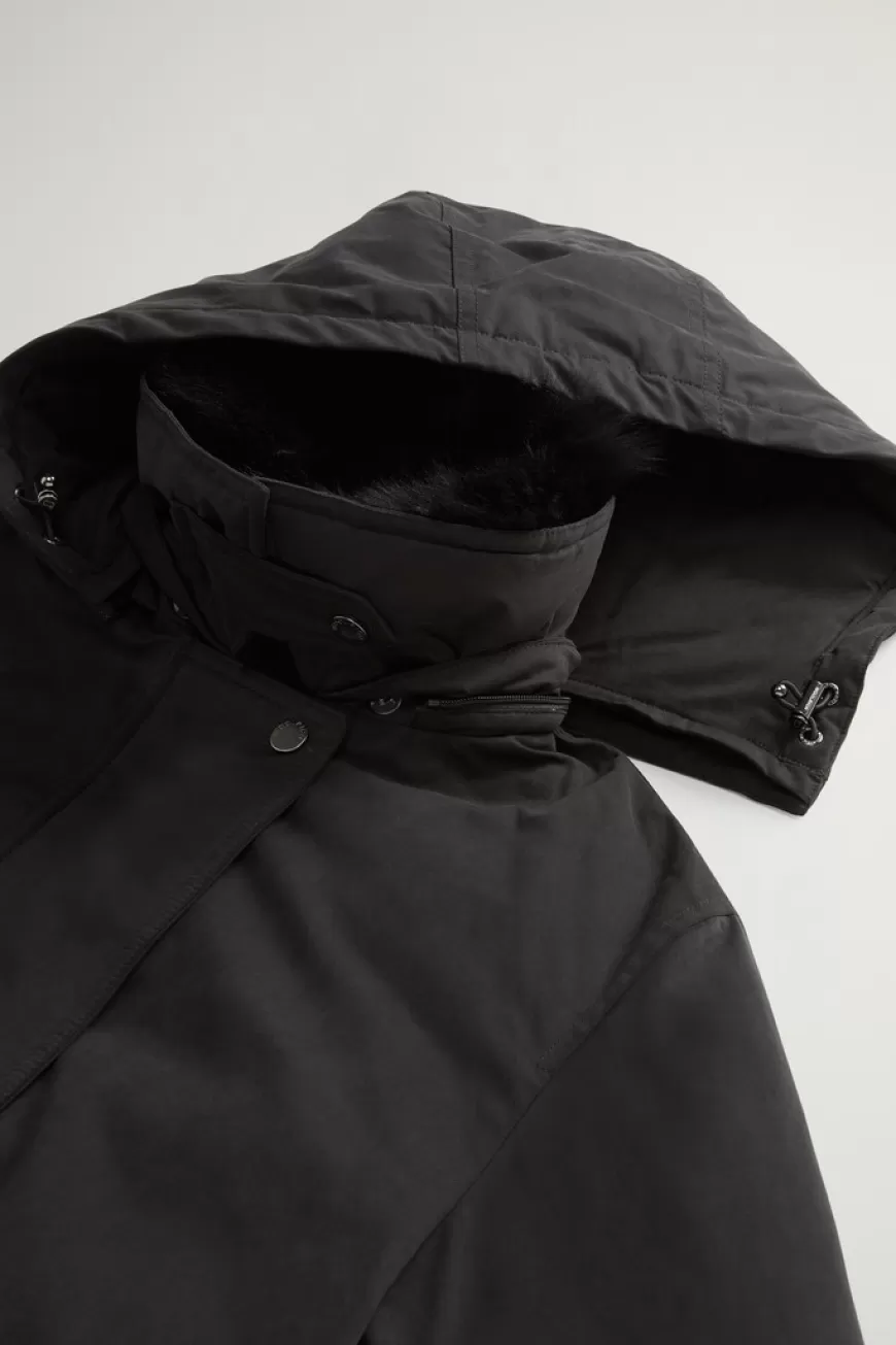 Kurzer Arctic Parka aus Mountain Cloth mit abnehmbarer Kapuze und abnehmbarem Pelz>Woolrich Fashion