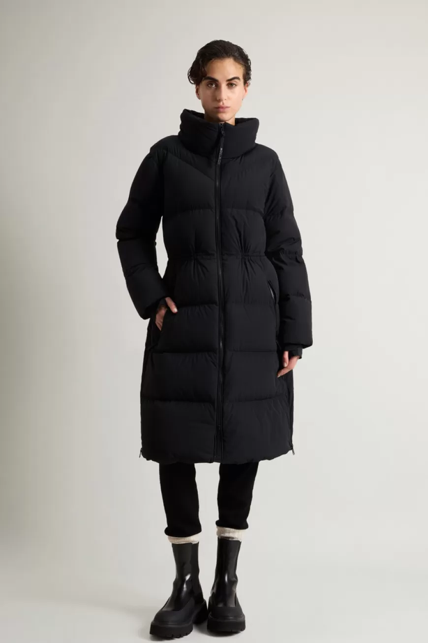 Langer Stepp-Parka aus Stretchnylon mit abnehmbarer Kapuze>Woolrich Best