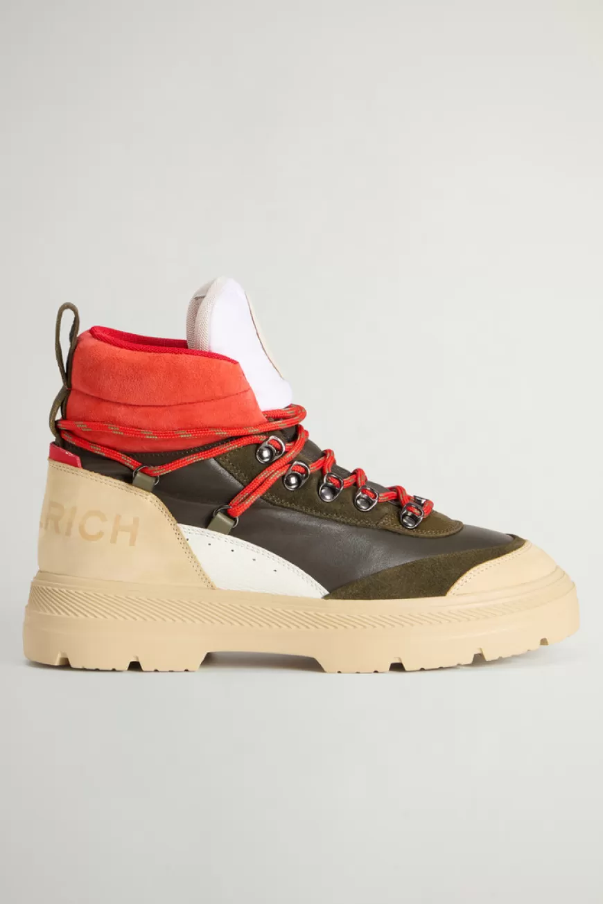 Military Boots aus Nubuk- und Veloursleder>Woolrich Outlet