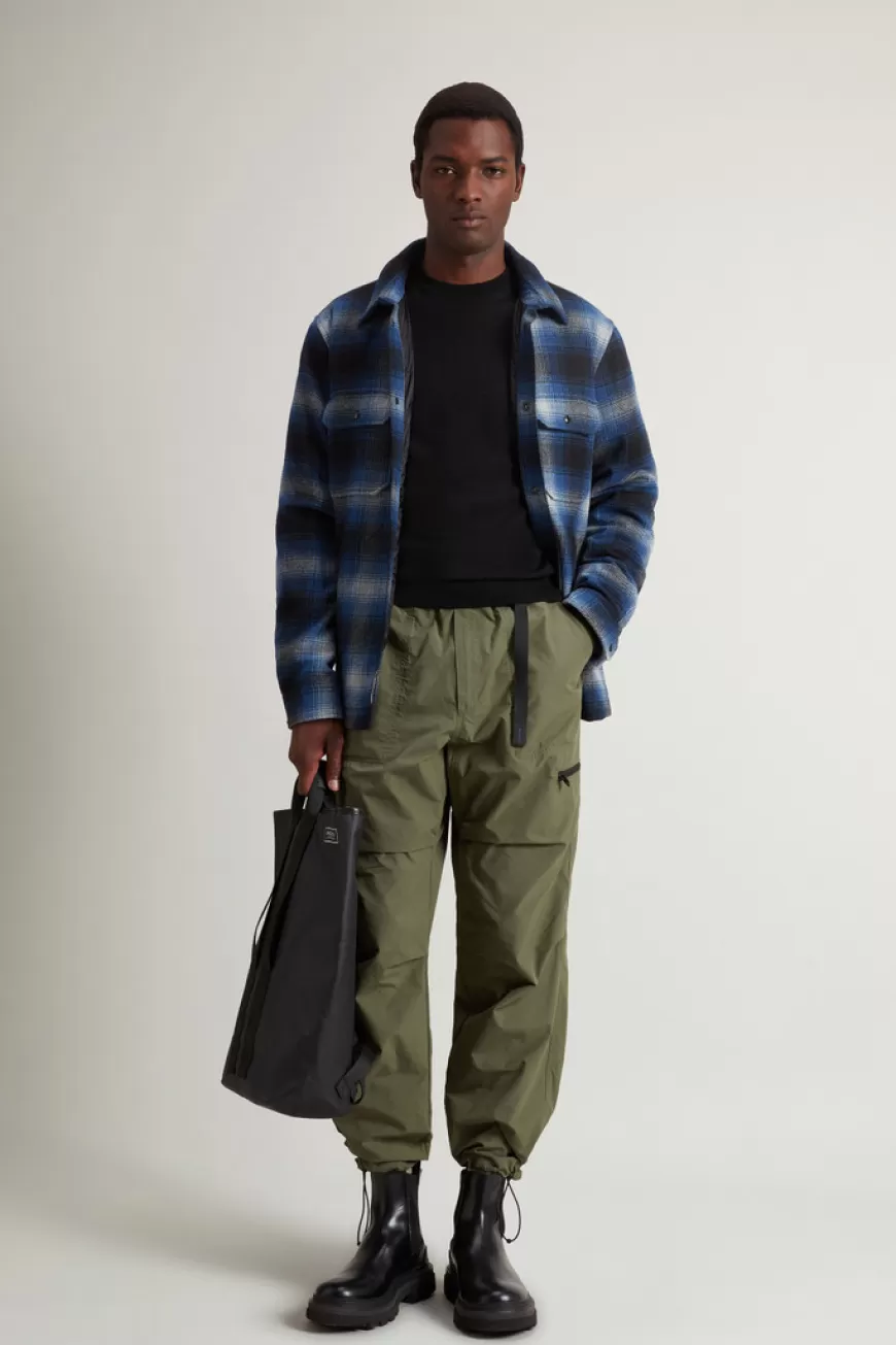 Pullover mit Rundhalsausschnitt aus reiner Merino-Schurwolle>Woolrich Shop