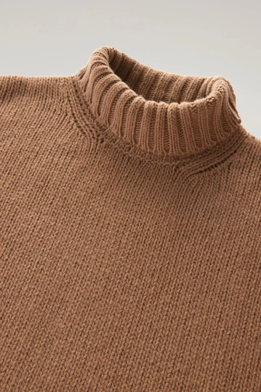 Rollkragenpullover aus reiner Schurwolle>Woolrich Fashion