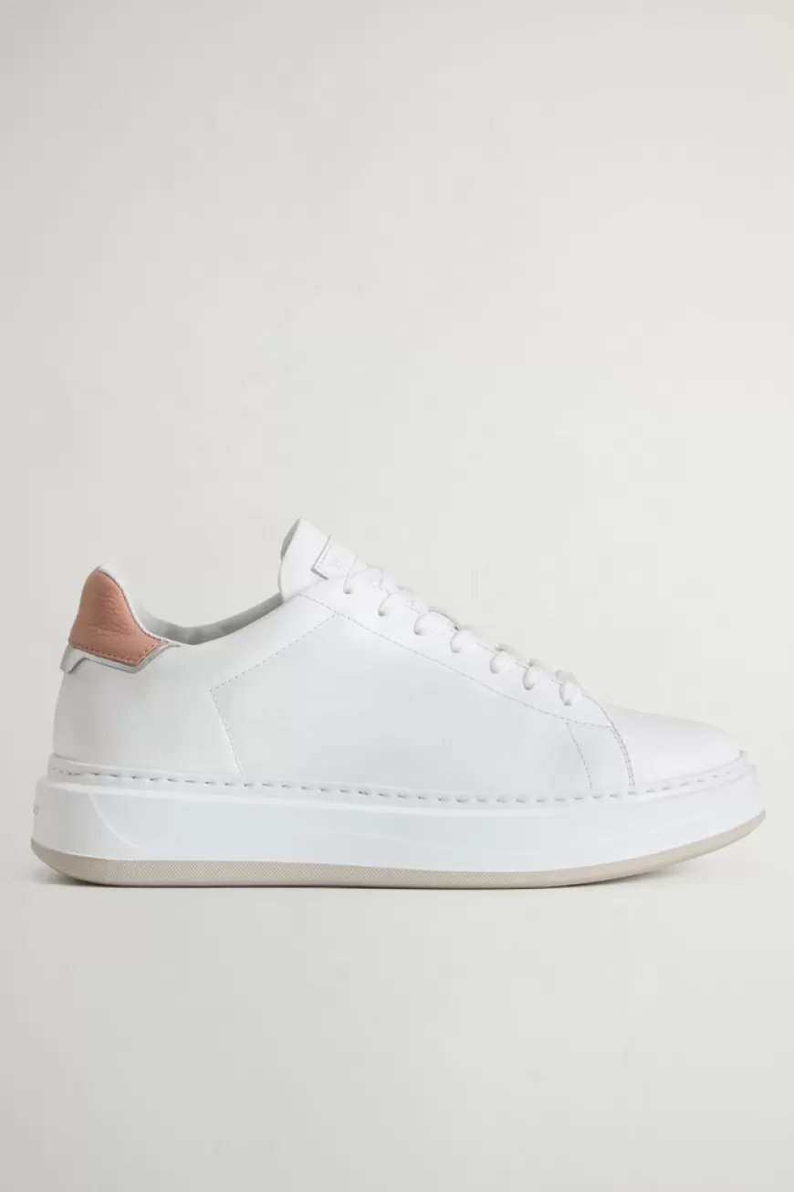 Sneakers Arrow aus Leder mit goldenen Details>Woolrich Online