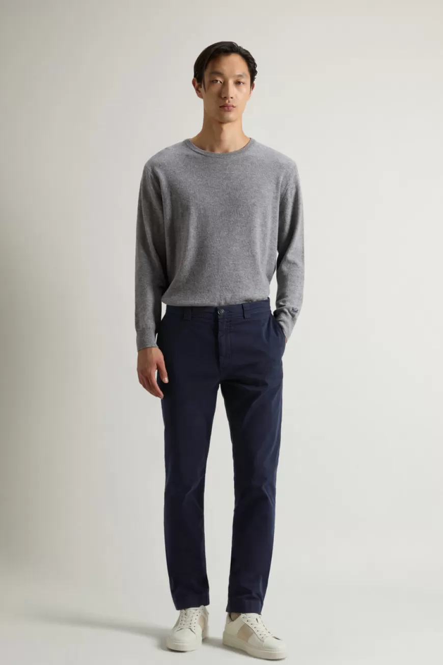 Stückgefärbte Chinohose aus Stretch-Baumwolltwill>Woolrich Best