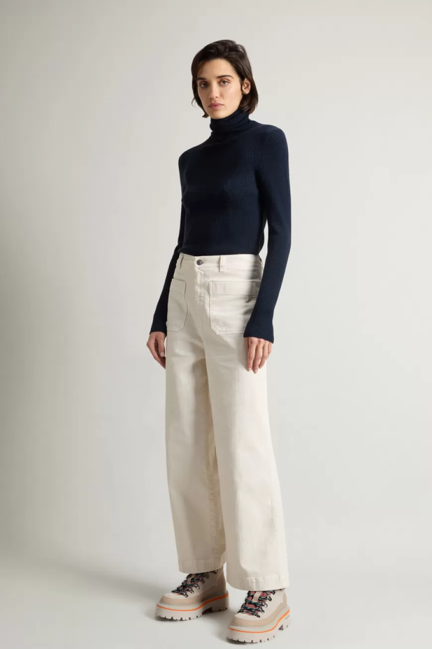 Stückgefärbte Wide Leg Hose aus Stretch-Baumwoll-Twill>Woolrich Store