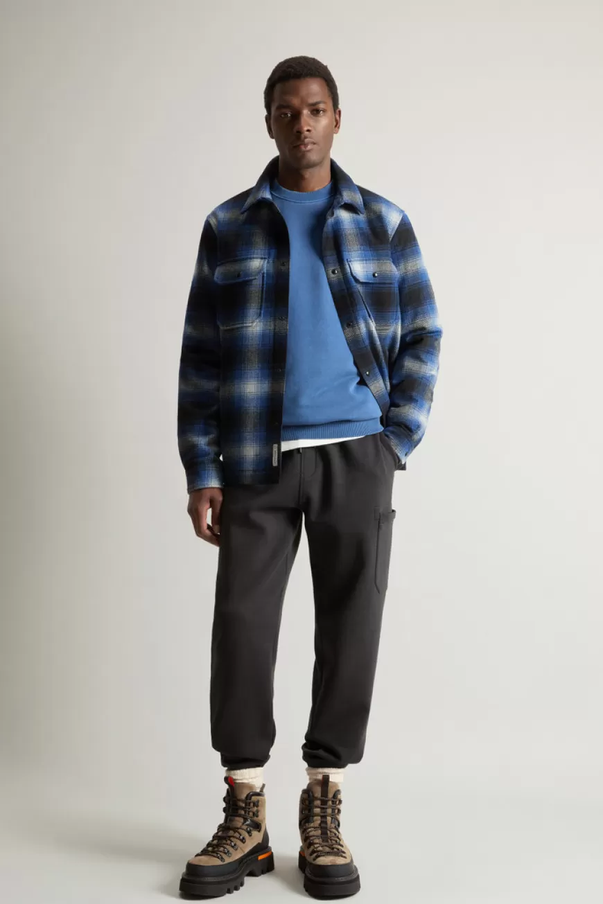 Stückgefärbtes Sweatshirt mit Rundhalsausschnitt aus reiner Baumwolle mit aufgesticktem Logo>Woolrich Outlet