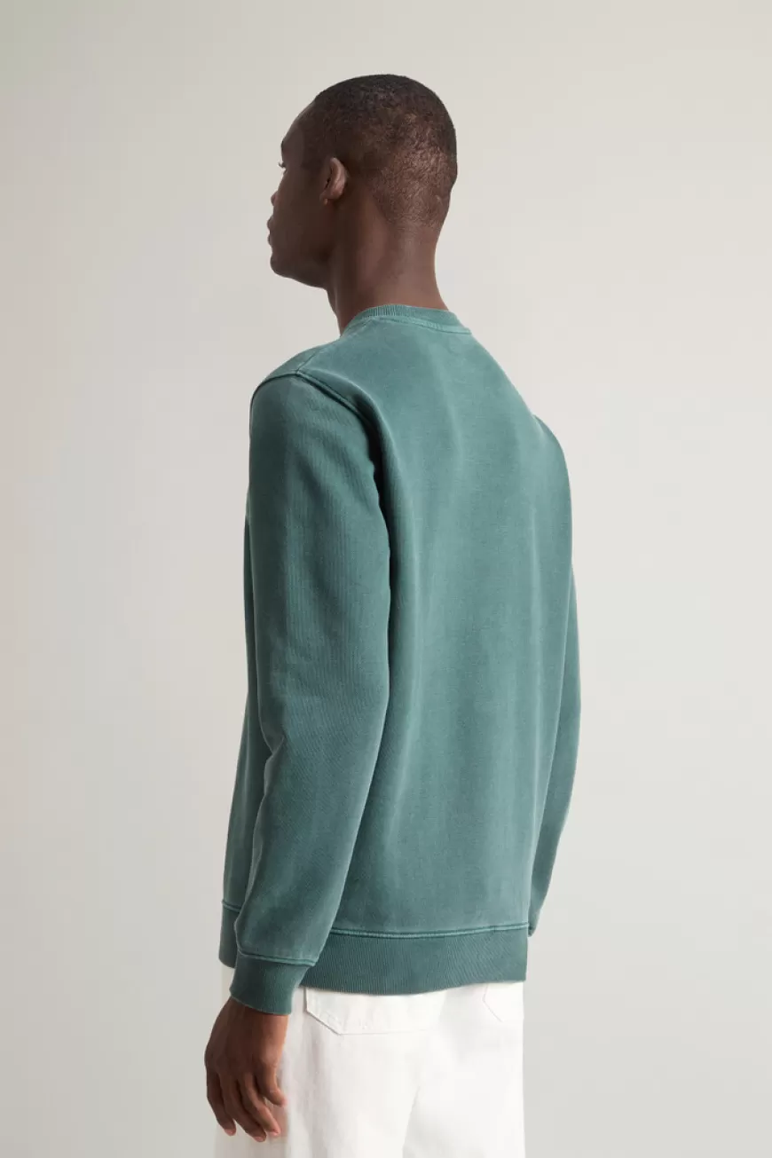 Stückgefärbtes Sweatshirt mit Rundhalsausschnitt aus reiner Baumwolle mit aufgesticktem Logo>Woolrich Store