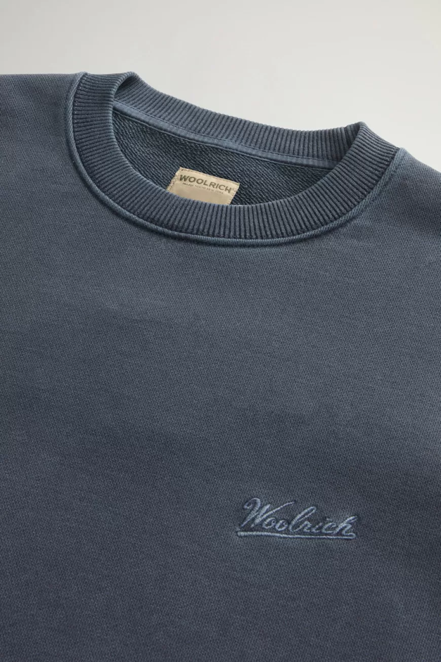 Stückgefärbtes Sweatshirt mit Rundhalsausschnitt aus reiner Baumwolle mit aufgesticktem Logo>Woolrich Shop