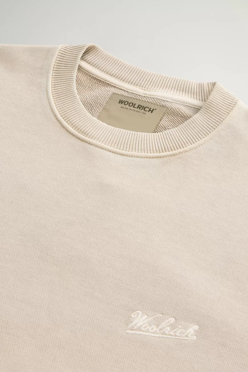 Stückgefärbtes Sweatshirt mit Rundhalsausschnitt aus reiner Baumwolle mit aufgesticktem Logo>Woolrich Fashion