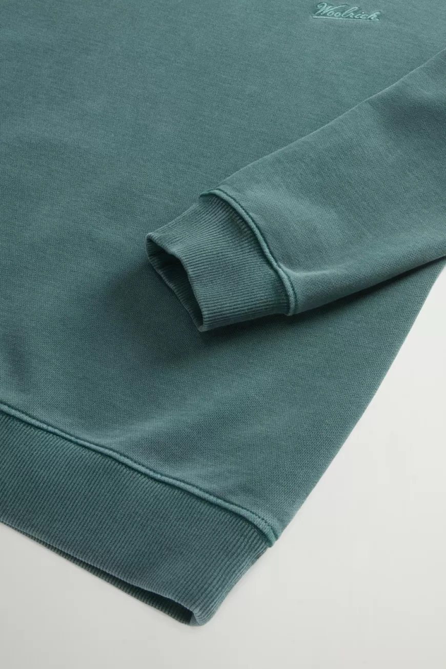 Stückgefärbtes Sweatshirt mit Rundhalsausschnitt aus reiner Baumwolle mit aufgesticktem Logo>Woolrich Store