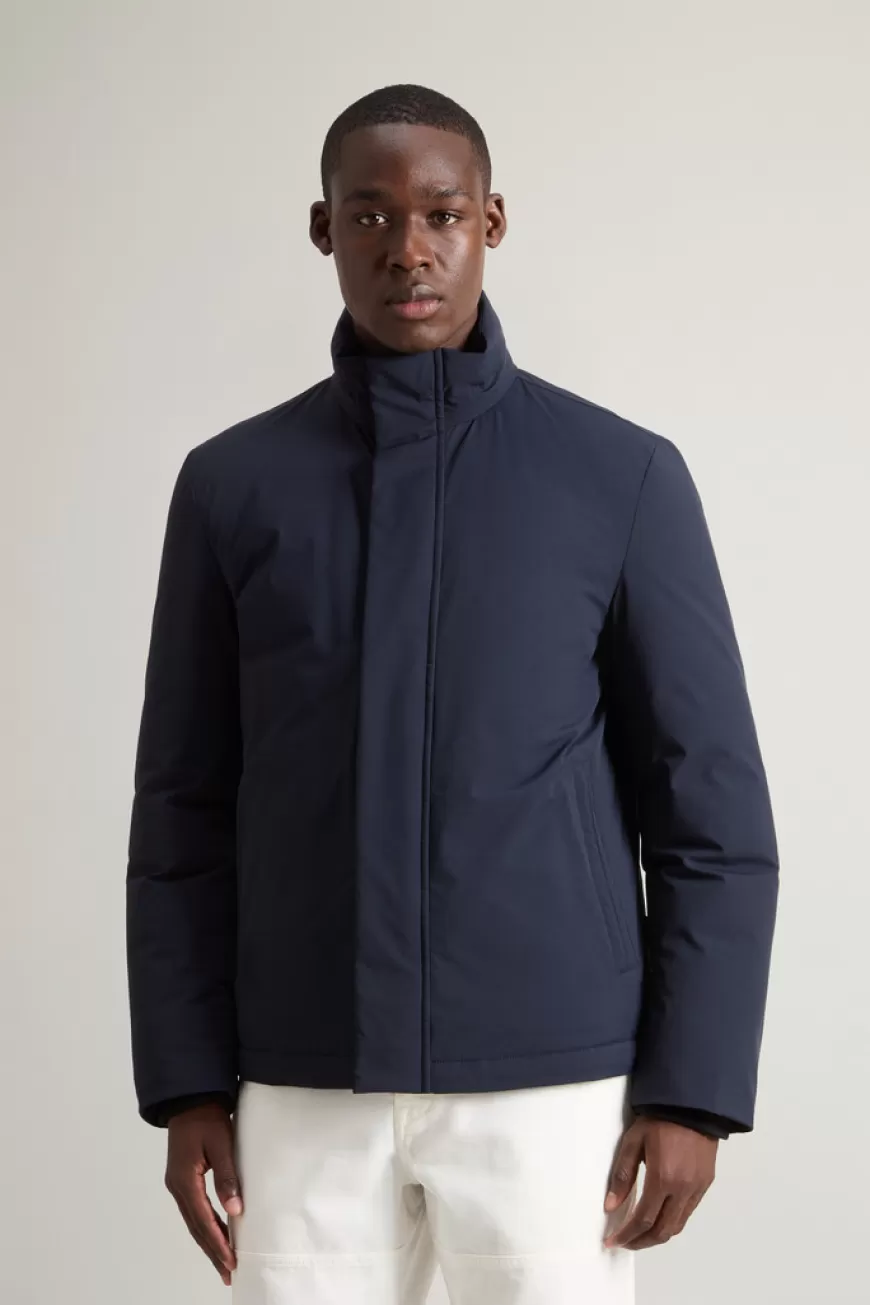 Wattierte Jacke aus Stretchnylon mit abnehmbarer Kapuze>Woolrich Flash Sale