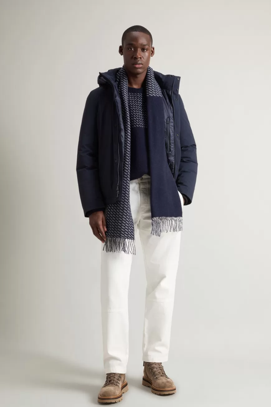 Wattierte Jacke aus Stretchnylon mit abnehmbarer Kapuze>Woolrich Flash Sale